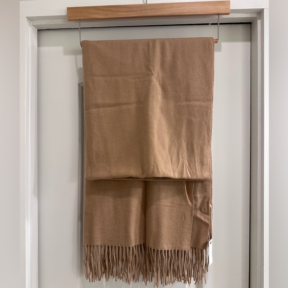 Pretty Persuasions Camel Brown Wrap - Picture 4 of 4